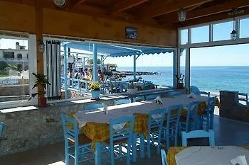Socrates & Restaurant *